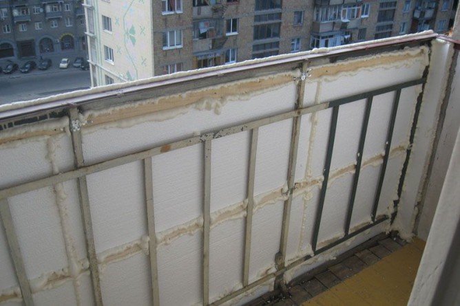 Утепление стен балкона